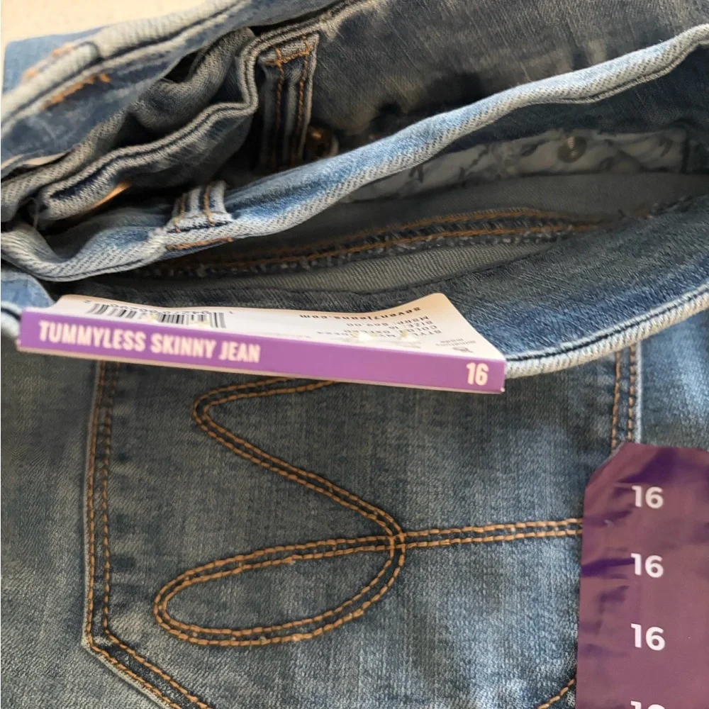 Seven Tummyless Skinny Jean - Picture 2 of 6